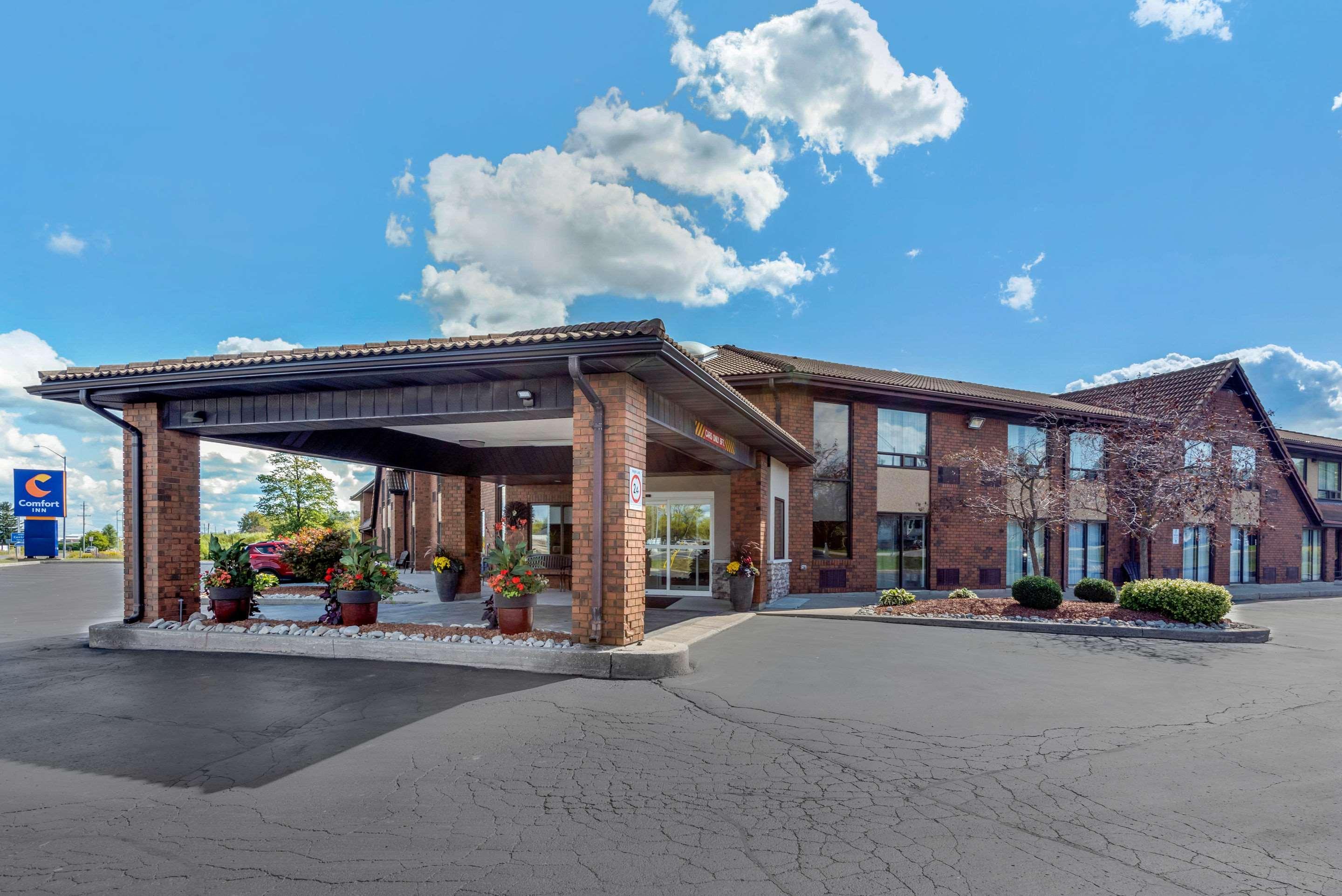 Comfort Inn Saint Thomas Exteriör bild
